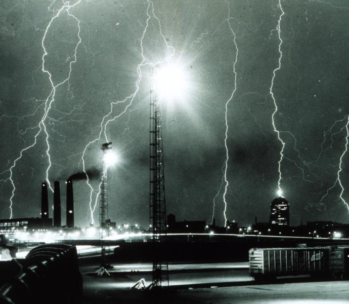 CREATIVE COMMONS Fierce lightning storm over Boston, 2014